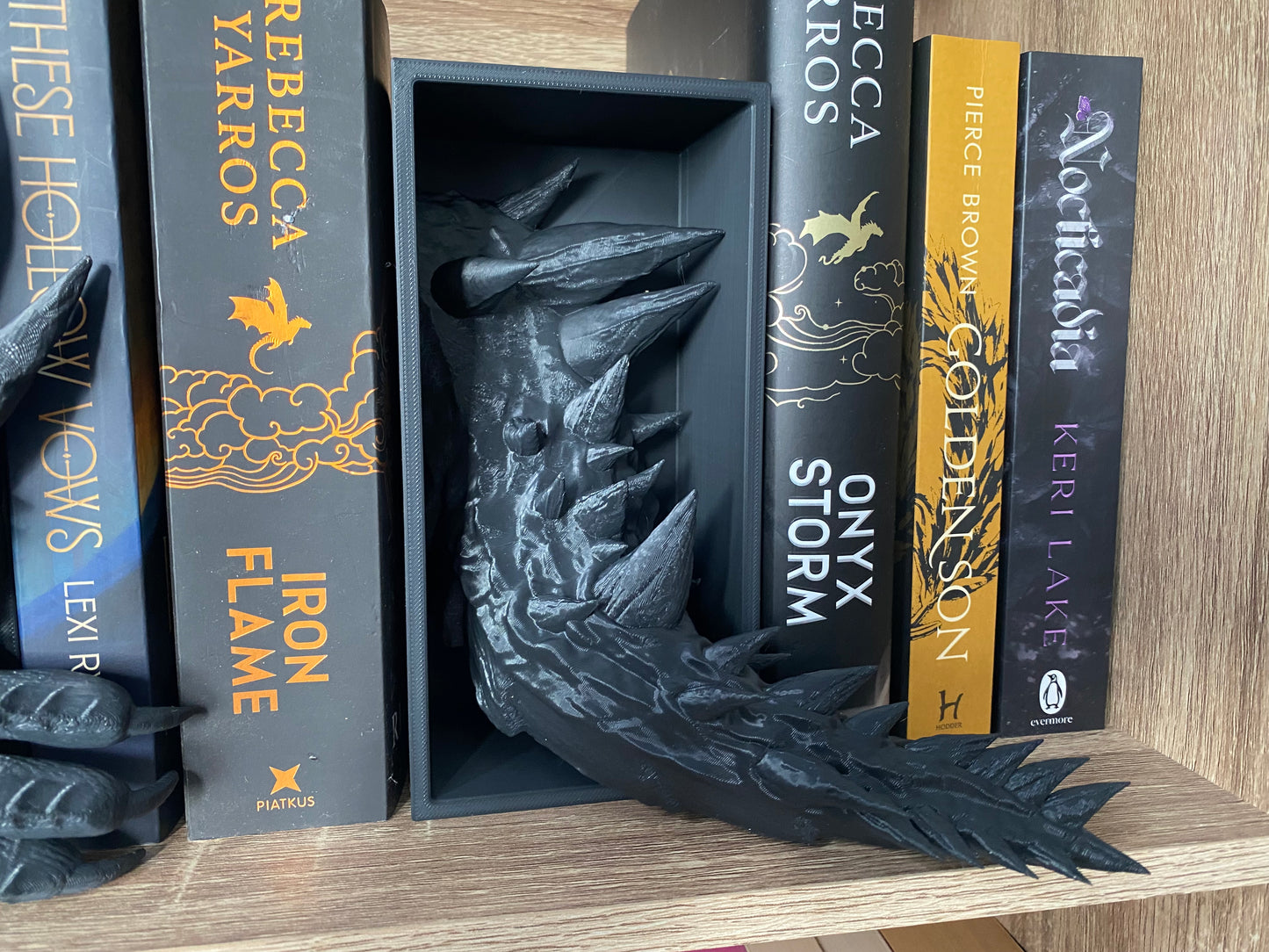 Dragon Booknook black